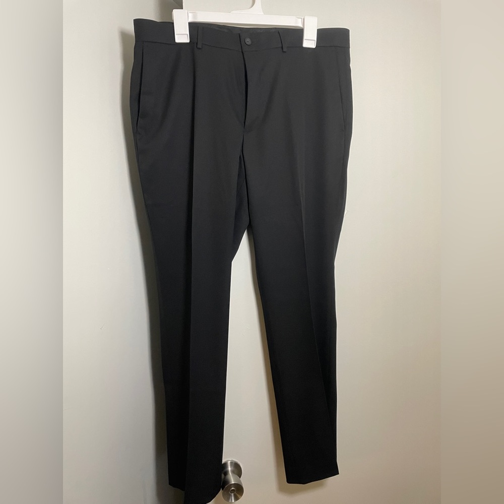 * 34/30 black Apt 9 slim slacks